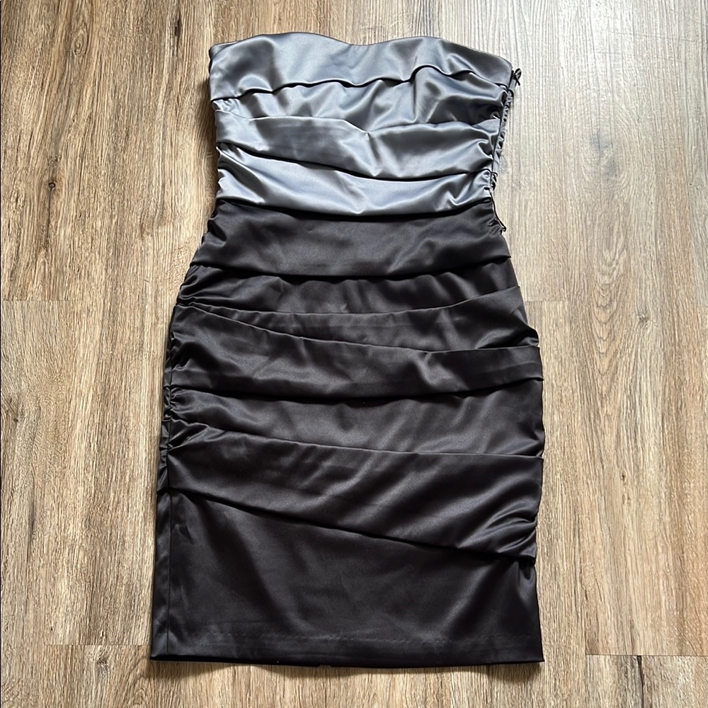 White House Black Market strapless party dress size 6.